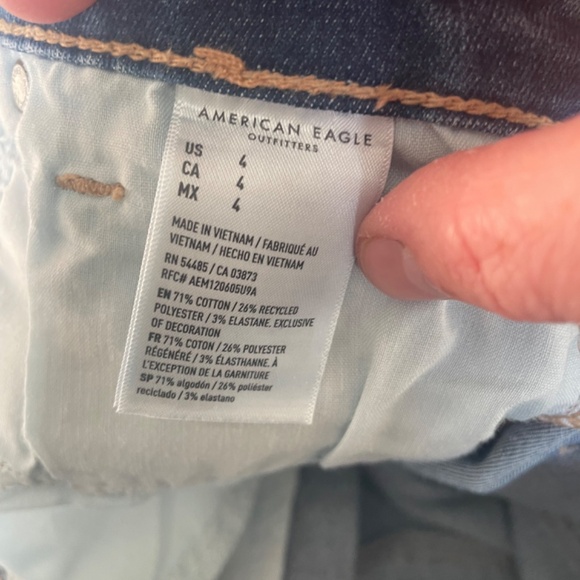 American Eagle Hi Rise Shortie - Picture 4 of 5